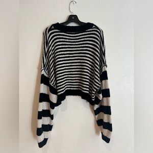 Free People Beach Long Sleeve Cropped Black White Stripe Pullover Sweater Medium